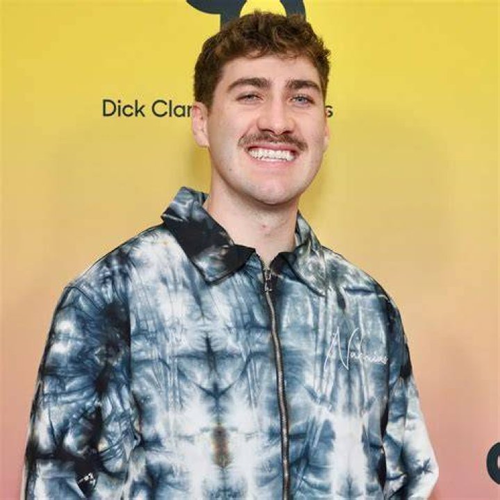 Airrack Wiki Bio: Age, YouTube, Girlfriend, Sued, Net Worth, Height, Logan Paul, Family