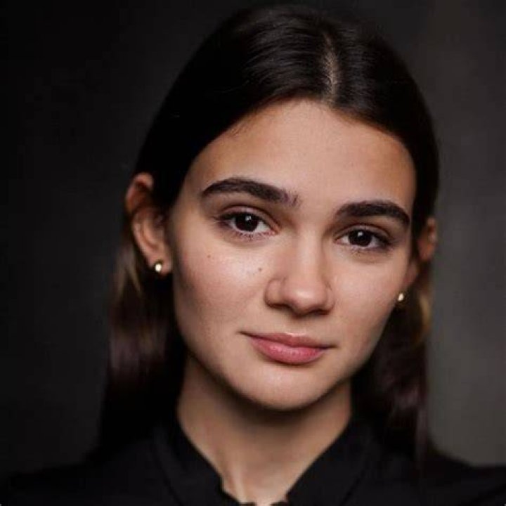 Alexandra Henrikson Wikipedia, Age, Height, Boyfriend, Family, Instagram