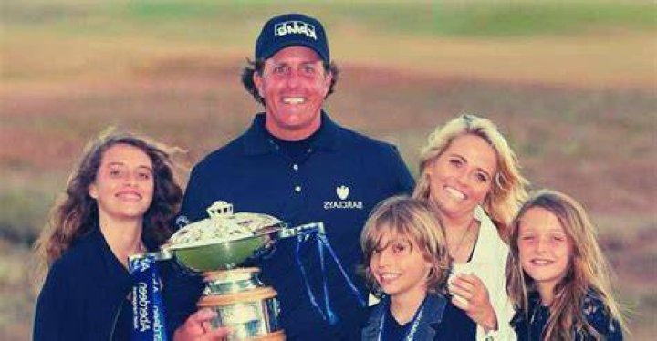 Amy Mickelson (Phil Mickelson’s Wife) Biography, Age, Wiki, Height, Husband, Net Worth, Breast Cancer, Children, Salary, Family, And Image