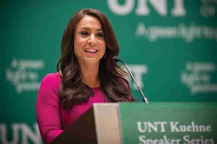 Andrea Tantaros Net Worth: Know About her Husband, Age and Height