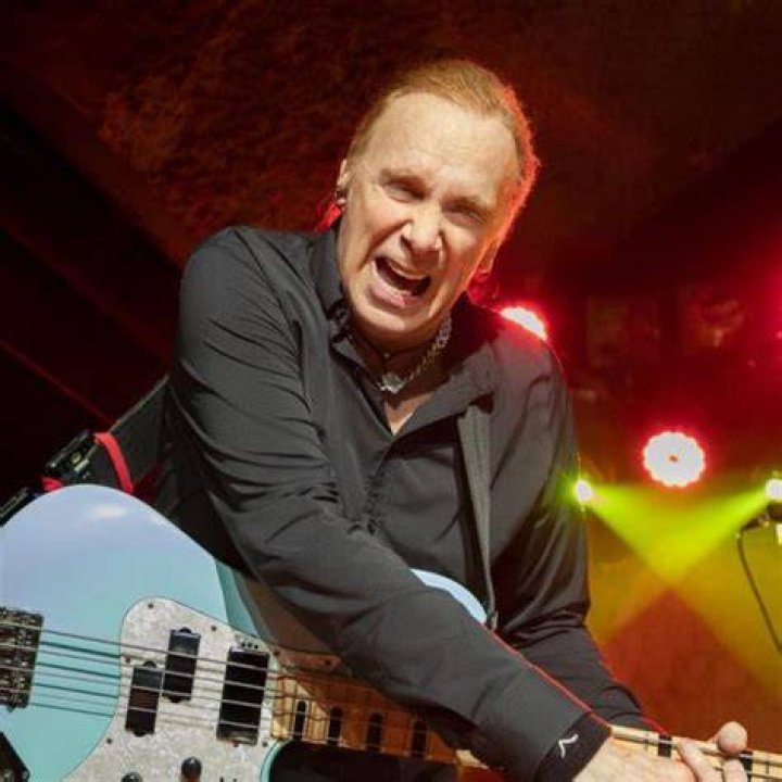 Billy Sheehan Net Worth, Income, Salary, Earnings, Biography