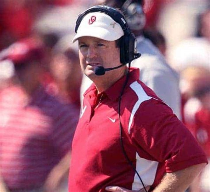 Bob Stoops Bio, Wiki, Age, Wife, Kids, Parents, Brother, Salary, Net Worth, Height and XFL Team