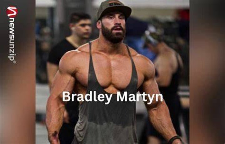 Bradley Martyn Bio-Wiki, Age, Parents, Wife, Gym, Net Worth, House, Podcast, Diet And Merch.