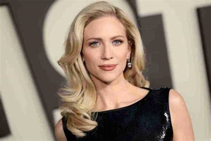 Brittany Snow- Bio, Age, Height, Net Worth, Husband, Career