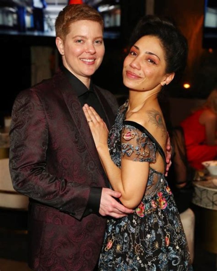 Claire J. Savage, 5 Fast Facts on Jasika Nicole Wife