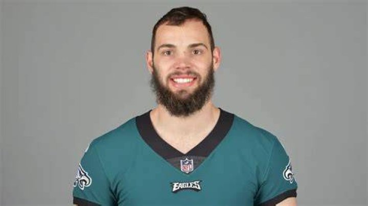 Dallas Goedert’s net worth, fact, career, awards, biography & life story