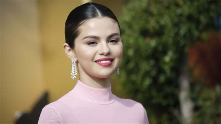 Does Selena Gomez Have Cancer? Illness And Health Update 2023