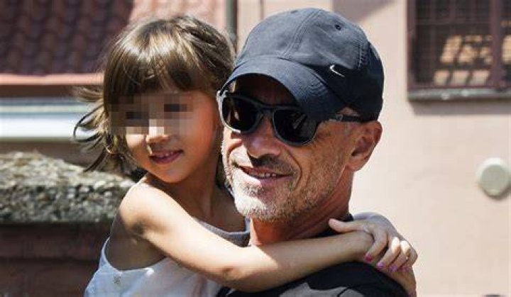 Eros Ramazzotti: Wife, net worth, tattoos, smoking & body facts