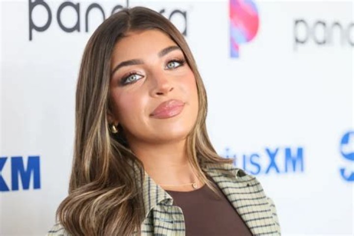 Gia Giudice Bio, Wiki, Age, Family, Boyfriend, Songs, Dance and Net Worth