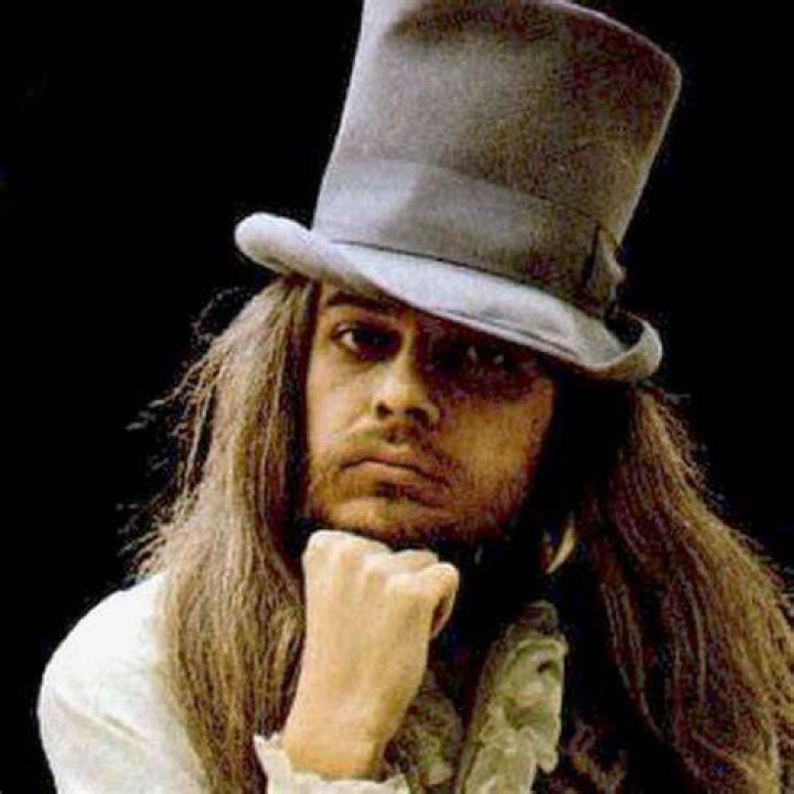 How Much Money Does Leon Russell Make? Latest Leon Russell Net Worth Income Salary