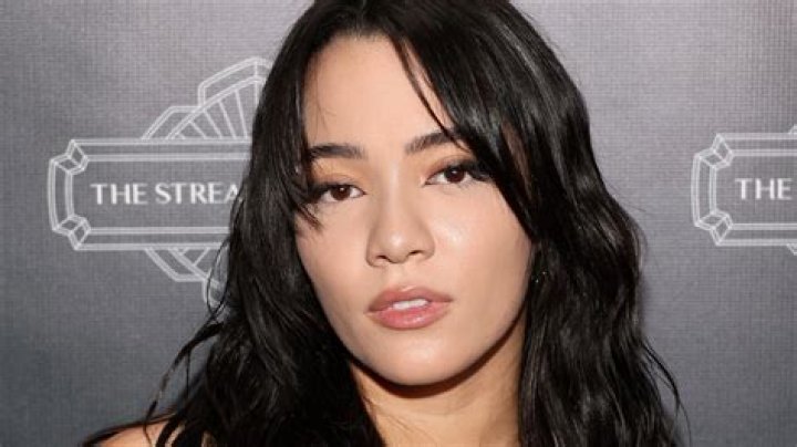 How Old Is Twitch Streamer Nekkopii? Her Real Name And Instagram Bio Revealed