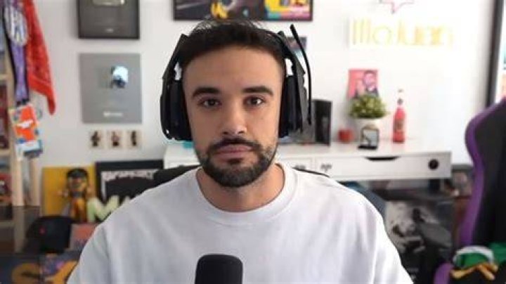 IlloJuan Height, Weight, Net Worth, Age, Birthday, Wikipedia, Who, Instagram, Biography