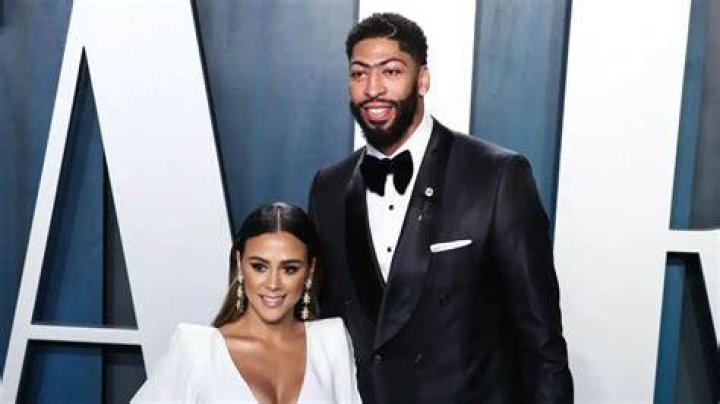 Is Corey Davis Married? Wife Or Girlfriend Name Revealed