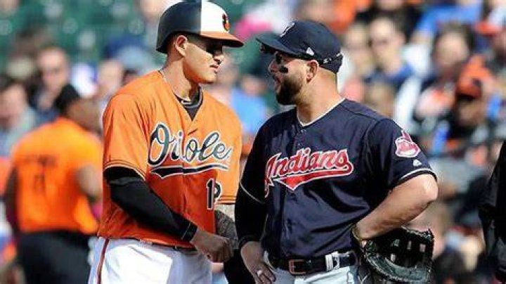 Is Yonder Alonso related to Manny Machado?