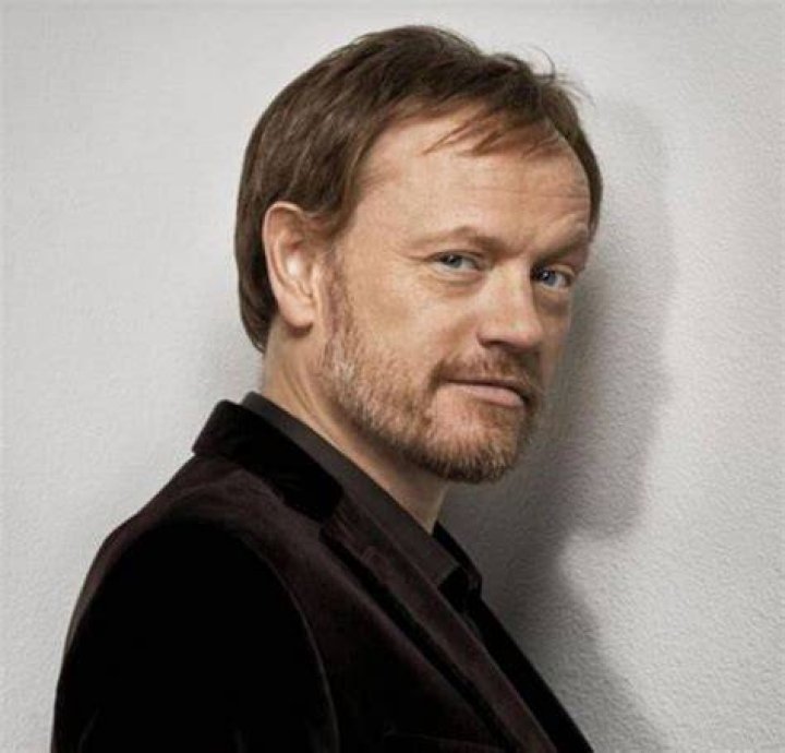 Jared Harris Bio, Wiki, Age, Family, Wife, Movies, Tv Shows and Net Worth