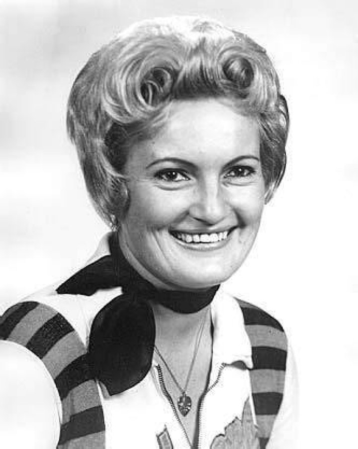 Joan Weston: Early life, Relationships & Net Worth