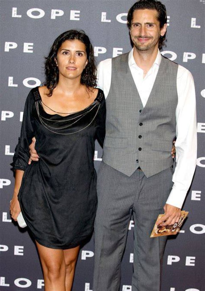 Juan Diego Botto And His Wife Olga Rodríguez Have Spent Decades Together With Ups And Downs