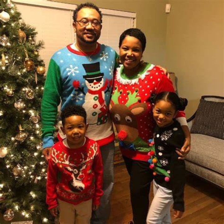 Kellie Shanygne Williams: Husband, net worth, tattoos, smoking & body measurements