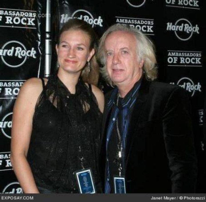 Kimberly Whitford: Who is Brad Whitford’s wife?