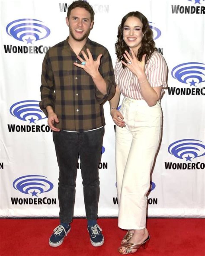 Linda de Caestecker Son: Is Iain de Caestecker Engaged? Partner Family Net Worth