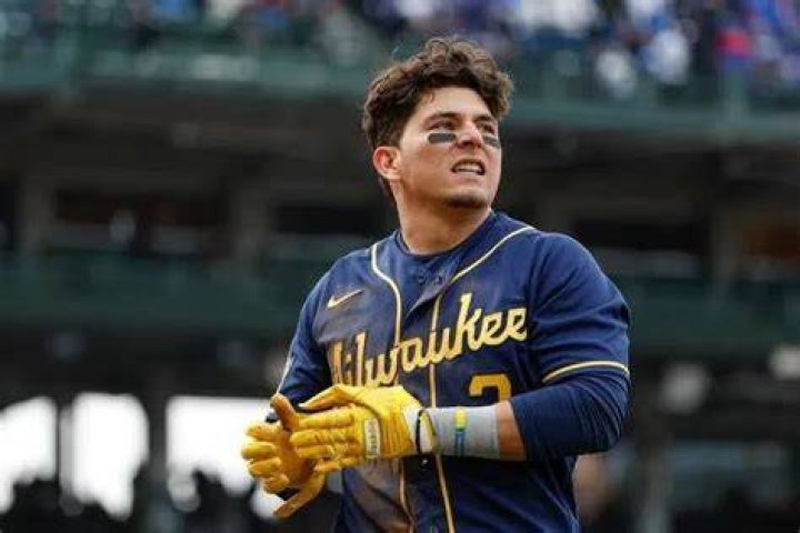Luis Urias Fantasy, Age, Trade Prospect Ranking, Salary And Contract Of The Milwaukee Brewers’ Infielder