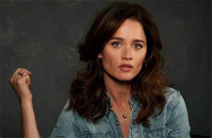 Martha Girvin (Actress) Wiki, Bio, Age, Height, Weight, Measurements, Husband, Net Worth, Facts