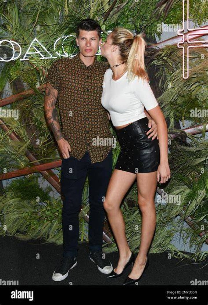 Meet Julian Herrera On Instagram – Hailey Clauson Boyfriend Details Explored