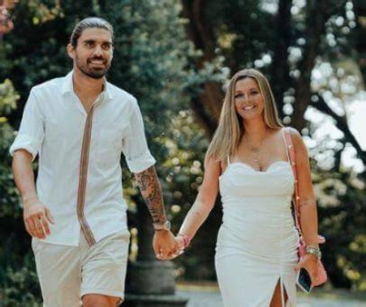 Meet Ruben Neves And His Girlfriend Debora Lourenco: Their Age – Idade Exposed