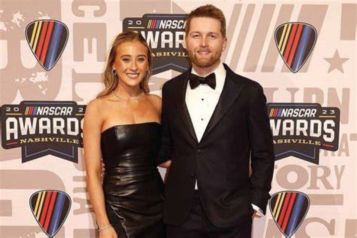 NASCAR: Ryan Blaney Sister – Meet Erin And Emma Blaney