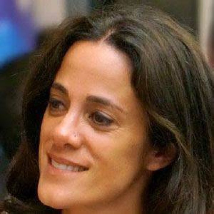 Nika Futterman Bio, Wiki, Age, Height, Husband, Characters, Movies, TV Shows, and Net Worth.