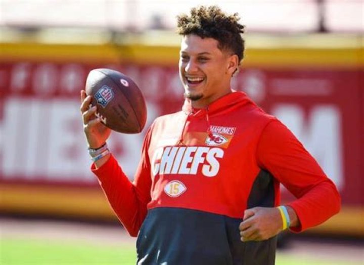 Patrick Mahomes II (Footballer) Wiki, Biography, Age, Height, Weight, Fiancé, Girlfriend, Net Worth, Career, Facts