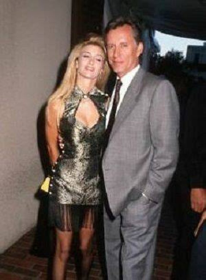 Sarah Owen Wiki, Age, Bio (James Woods’ Wife) Family, Height, Boyfriend