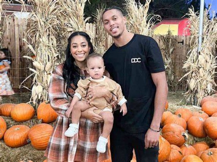 Stephen Curry’s Sister Sydel Curry Biography: Husband, Baby, Age, Net Worth, Siblings, YouTube, Height, Instagram, House