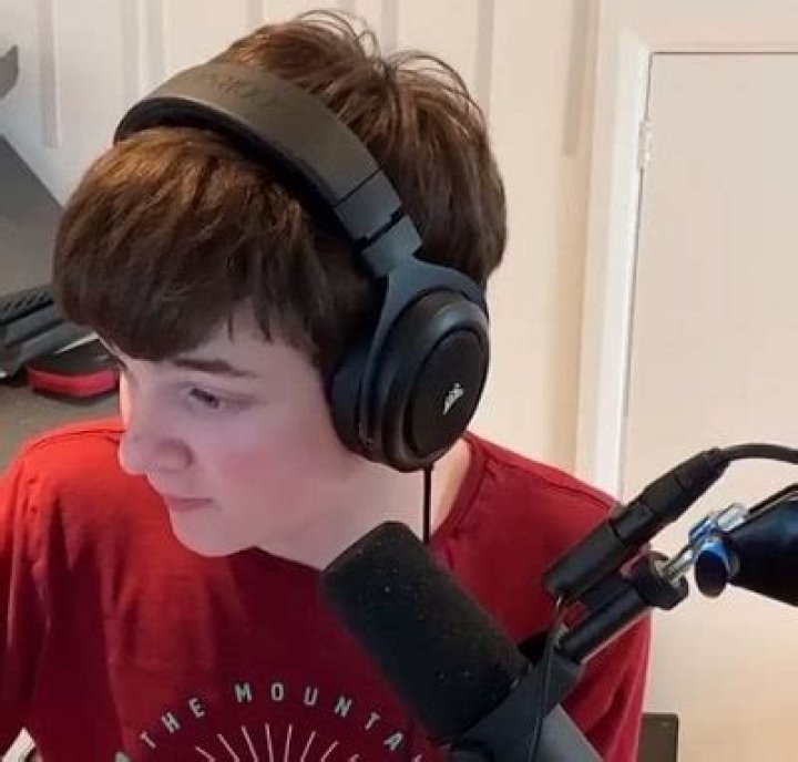 Tubbo Face Reveal, Age, Twitch, Real Name,Wiki, Biography, Net Worth, Instagram