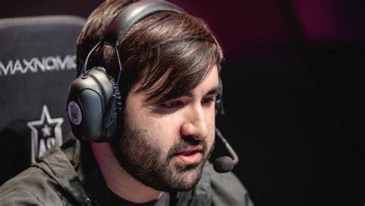Twitch: Voyboy Girlfriend Age, And Net Worth: Why Is Voyboy Banned?