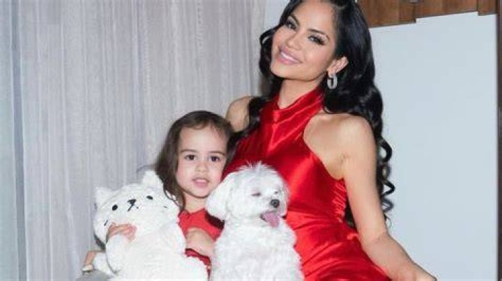 What Happened To Natti Natasha’s Baby Daughter Vida Isabelle? Death Photos