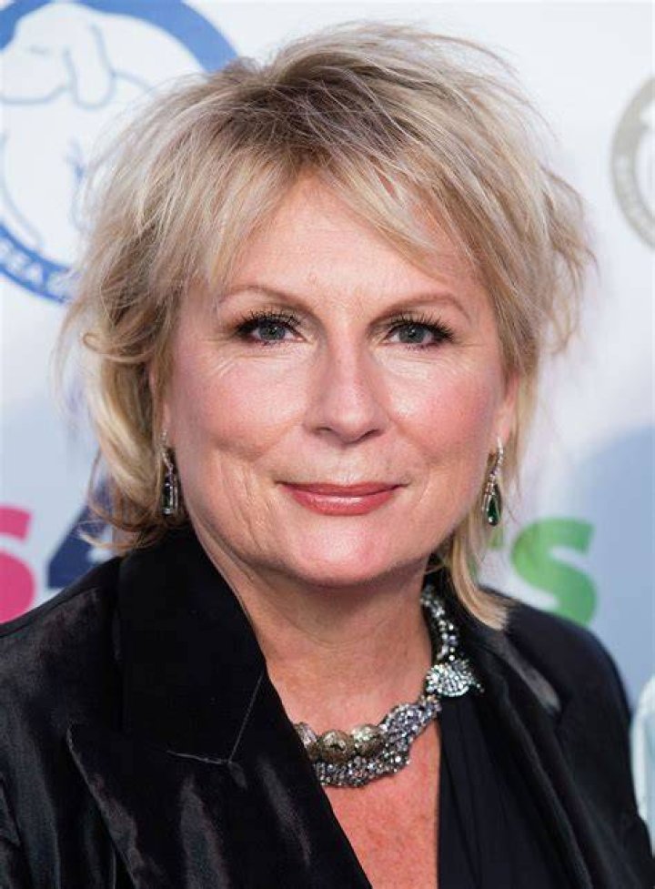 What movies has Jennifer Saunders been in? Was Jennifer Saunders in friends?