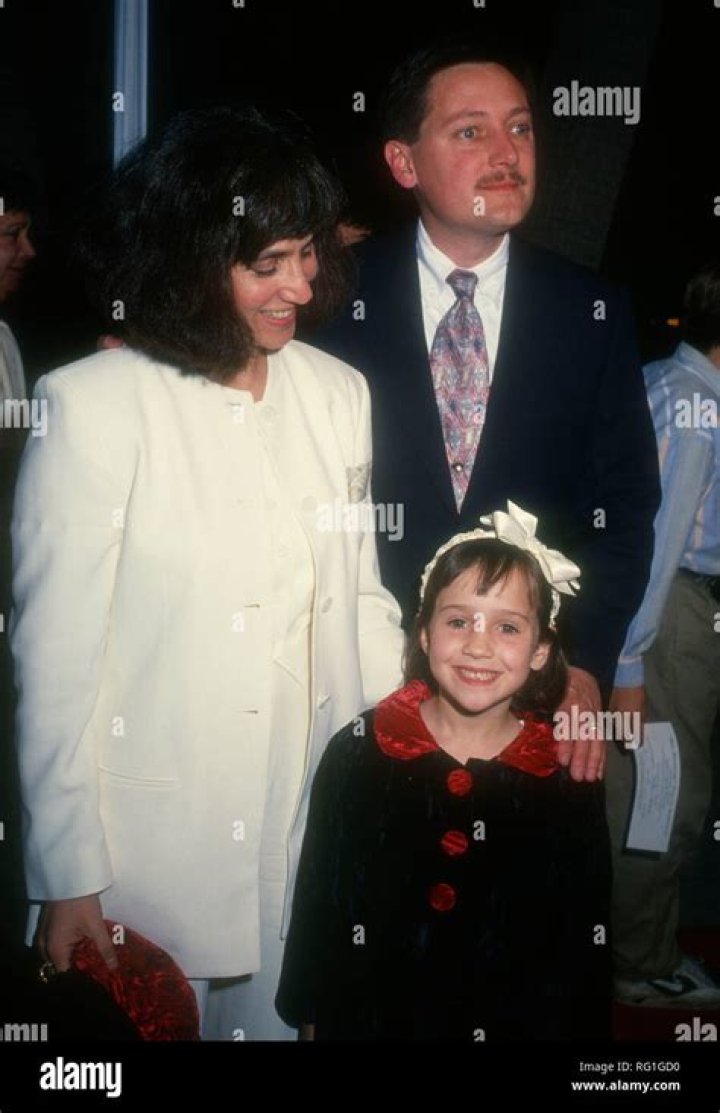 Who Are Mara Wilson Parents Suzie Wilson And Michael Wilson?