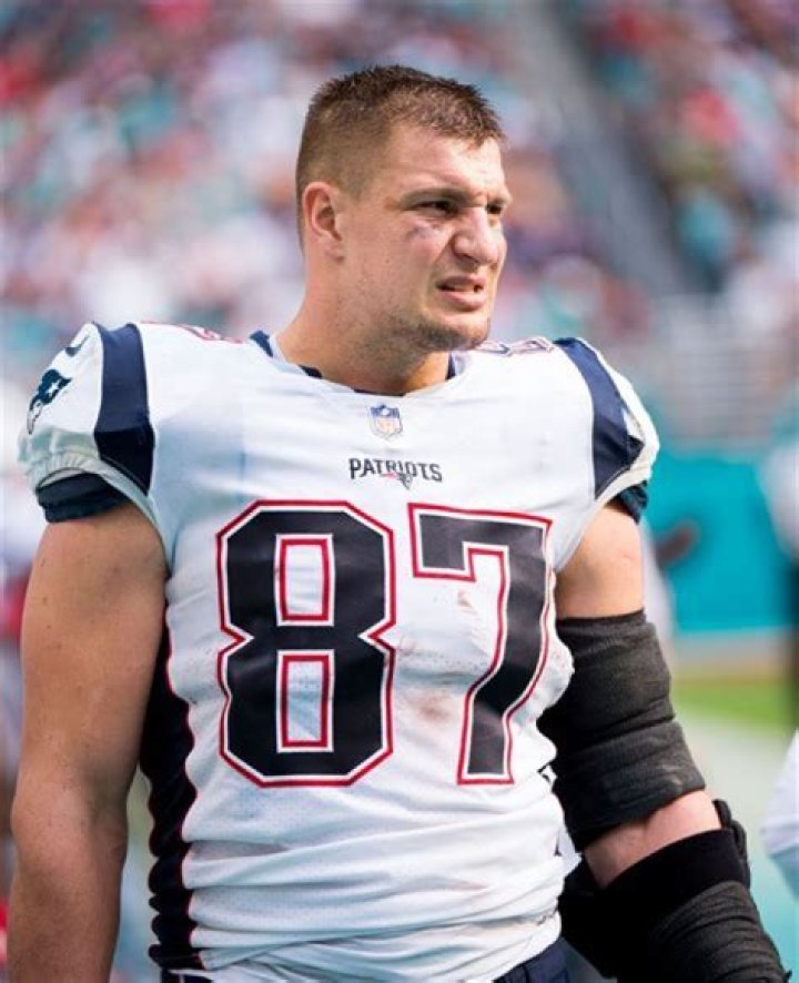 Zach Thomas Height, Weight, Net Worth, Age, Birthday, Wikipedia, Who, Instagram, Biography